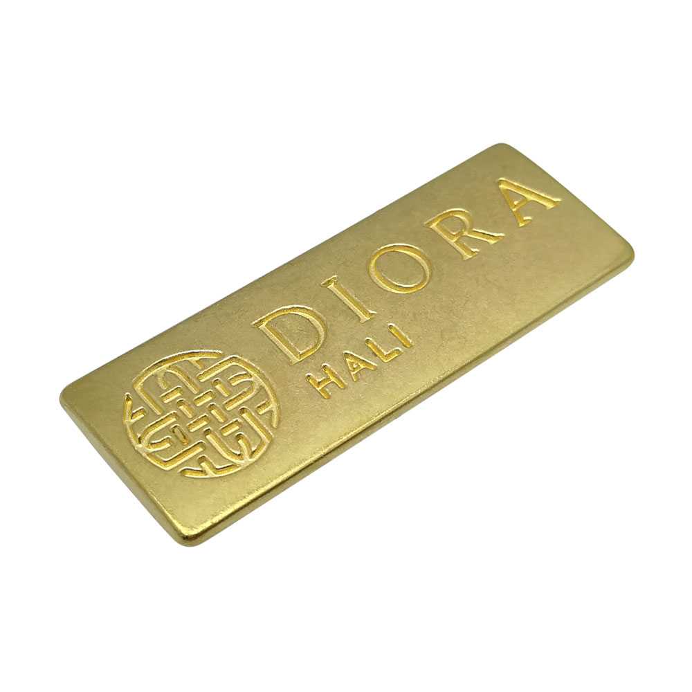 diora 3d metal döküm etiket
